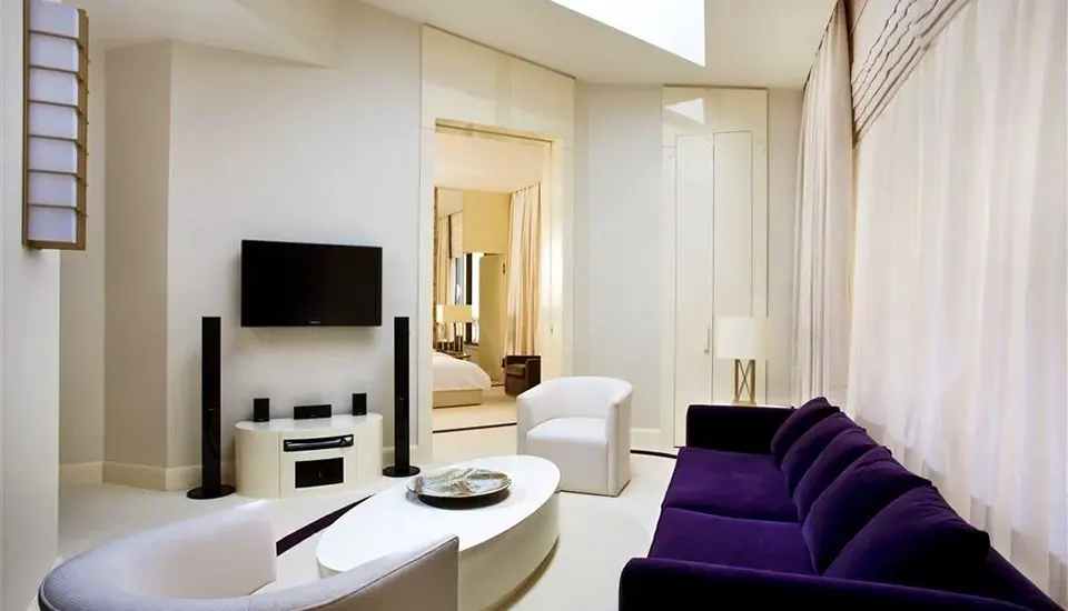 هتل شرایتون باتومی